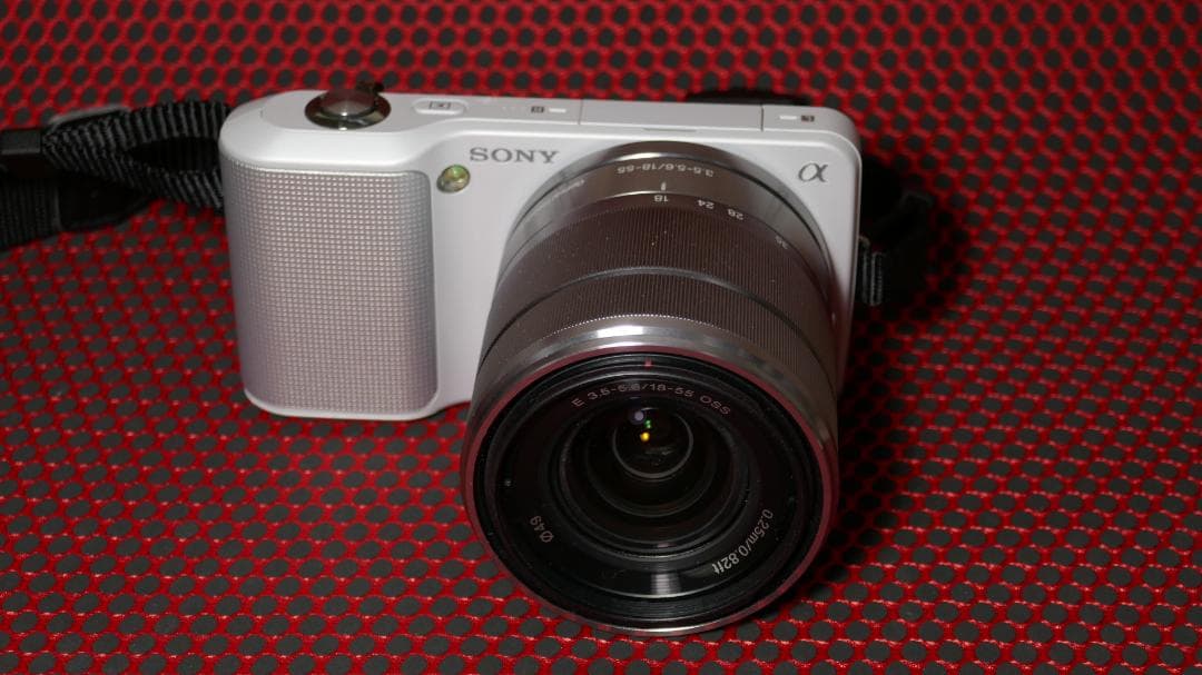 SONY NEX-３ ホワイト ダブルレンズセット