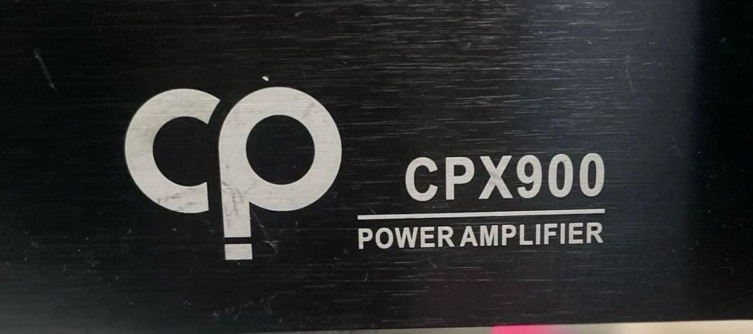 ①CPX900 パワーアンプ