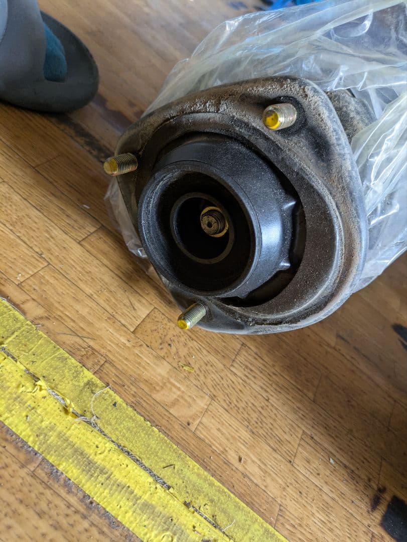 いすゞ　ジェミニイルムシャーR純正サスペンション１式