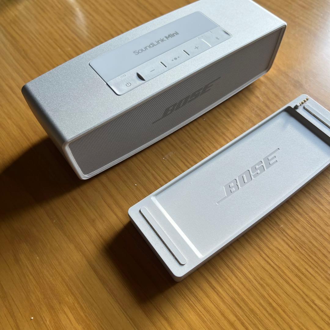 ボーズ純正充電クレードル＋Bose SoundLink Mini II