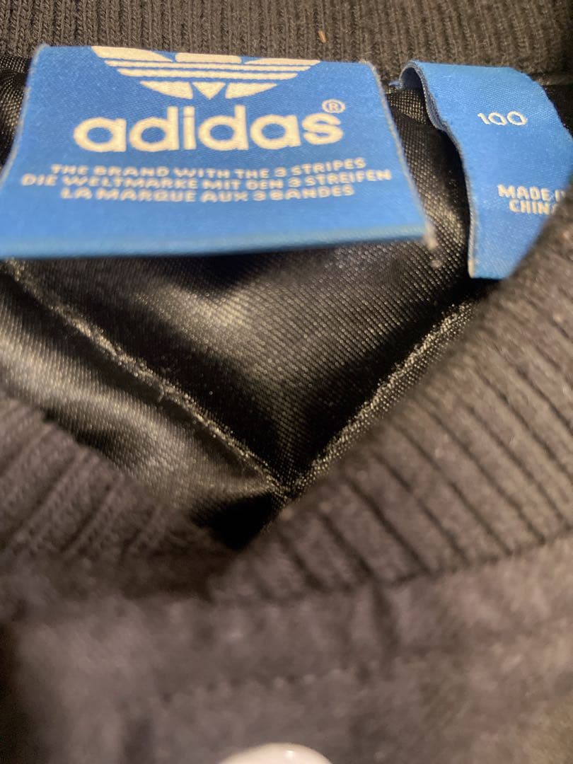 adidas スタジャン 中綿入り黒/白Ｌ