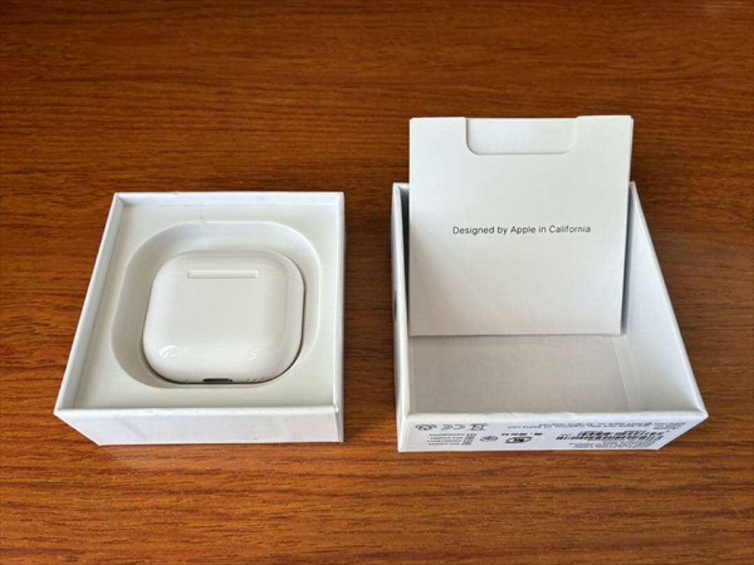イヤホン Apple AirPods 4 (ANC) MXP93J/A