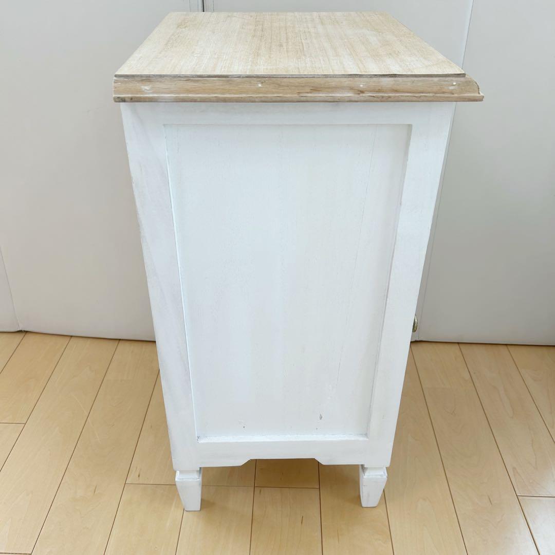 アンティーク　サイドチェスト　ブロカントシリーズ　ホワイトゴールドナイトテーブル