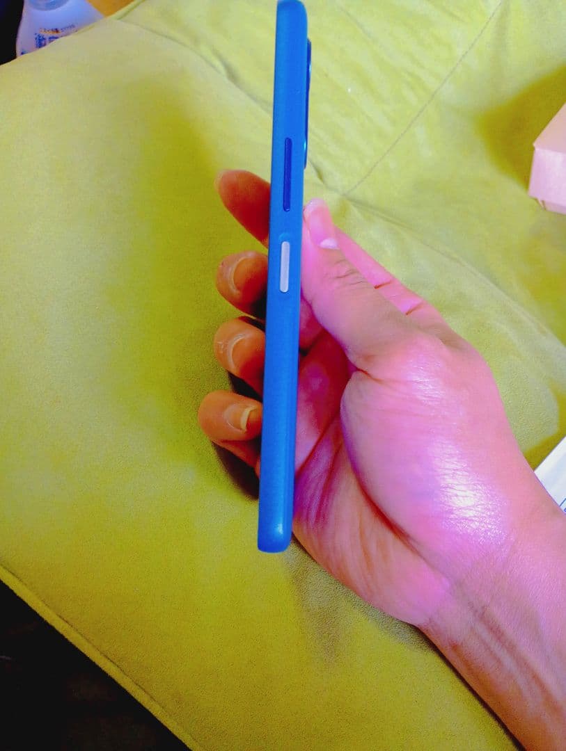 Arrows We2 FCG02 128GB　FREE SIM