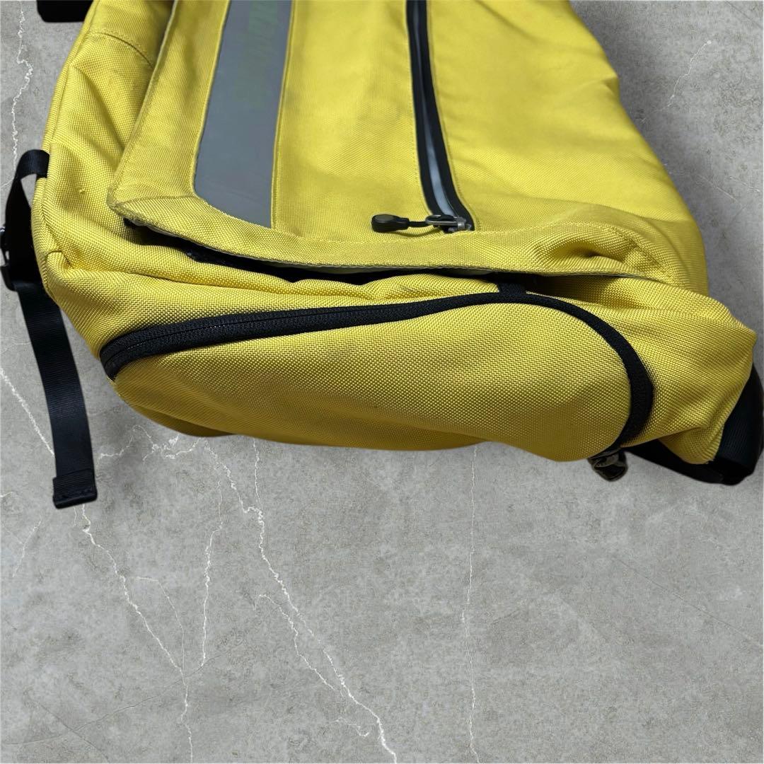 パタゴニア　メッセンジャーバック　ハーフマス　　y2k archive 黄色