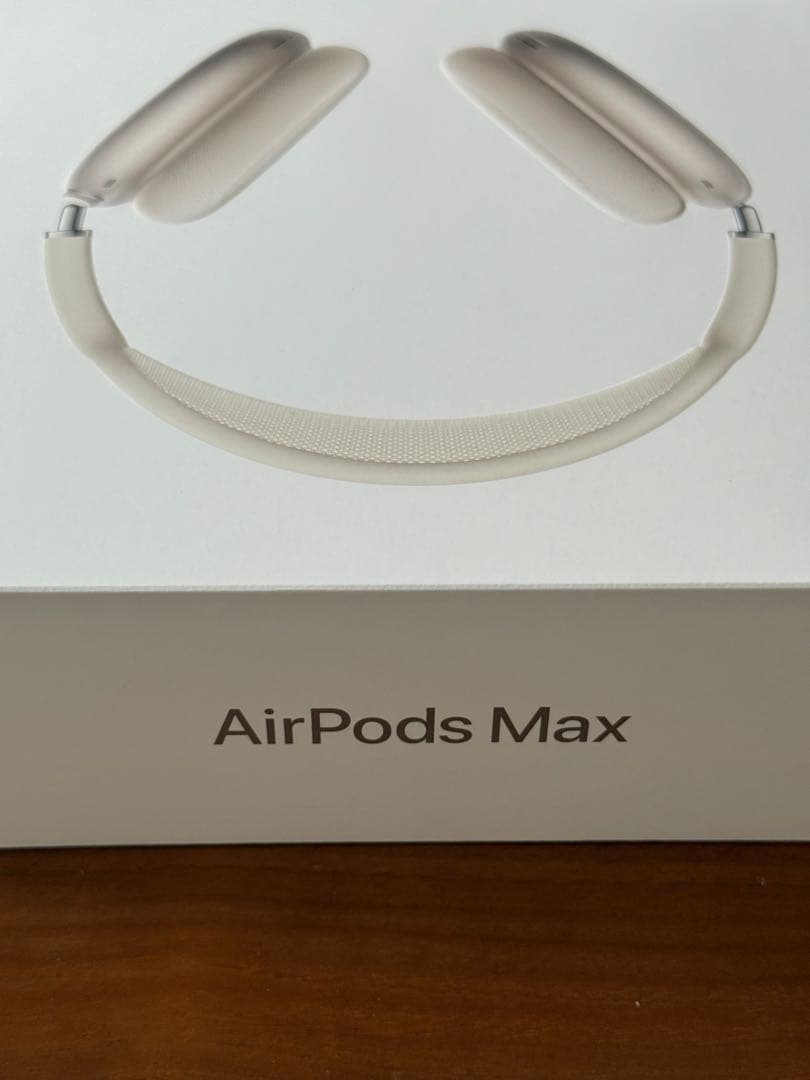 AirPods Max スターライト