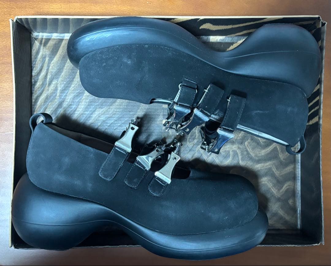 PEACEBIRD GRAPE ブラックサンダル　靴