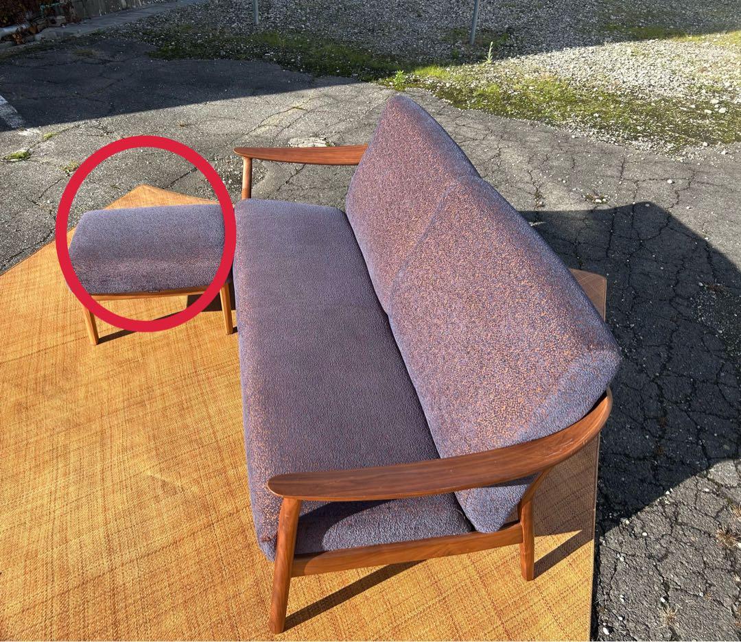 karimoku/カリモク スツール　オットマン ネイビー