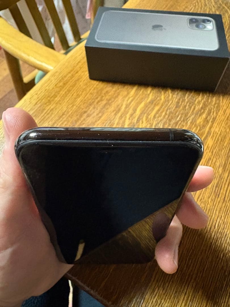 【画面綺麗】iPhone 11 Pro 256GB SIMフリー ※カメラ割れ