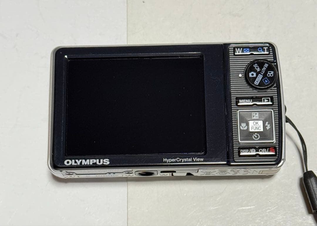 オリンパス OLYMPUS μ-7010 シルバー