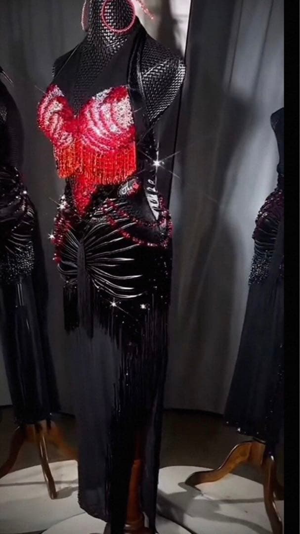 社交ダンスドレス　ラテンドレス　競技ダンスドレス　ダンス衣装