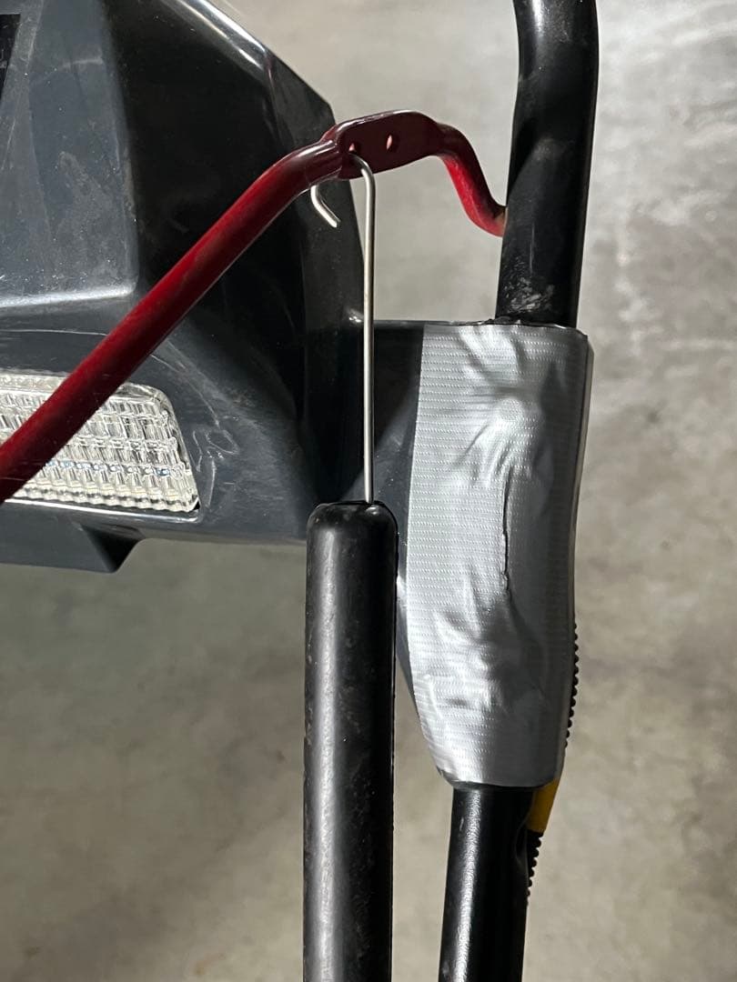 ブリッグス＆ストラットン 1222EE 小型除雪機　ガソリン7.5馬力