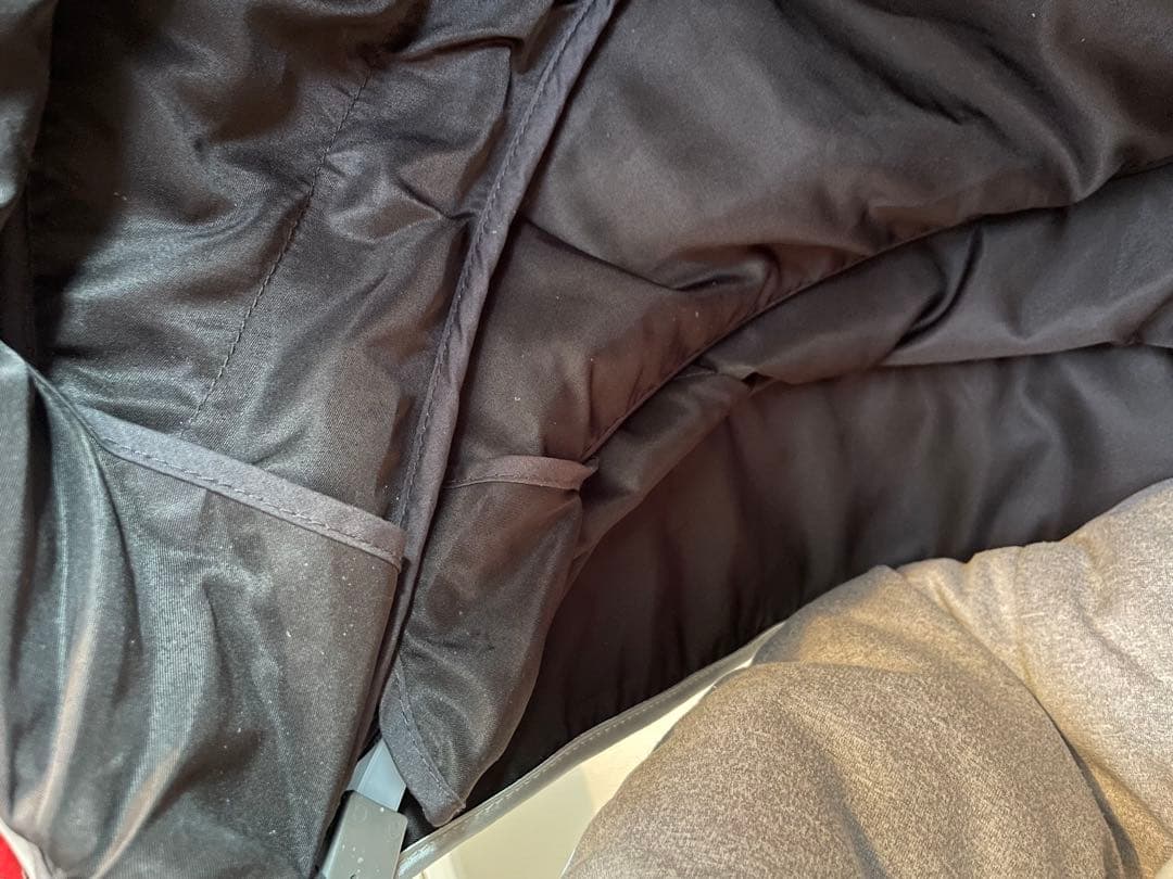 Combi 電動ベビーチェア グレー　ネムリラおやすみドーム