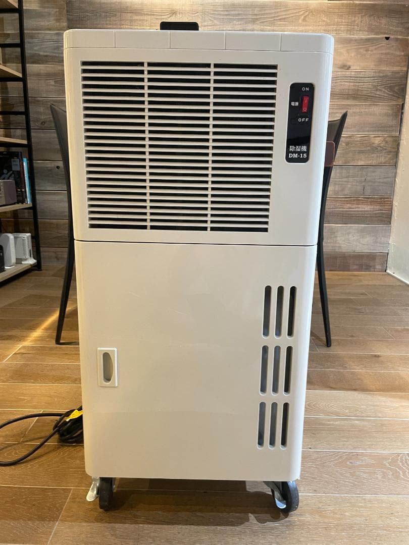 m*k様 除湿機　ナカトミ DM-15　※引取限定