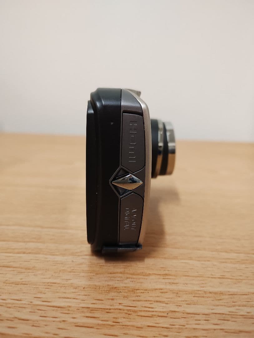 CANON キャノン IXY 10S コンパクトデジタルカメラ　ジャンク品