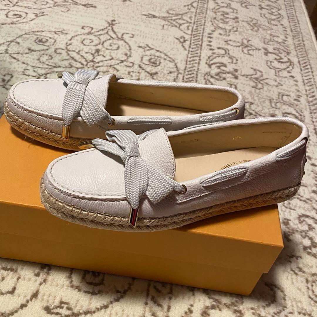 TOD'S トッズ　エスパドリーユ　ホワイト リボン付きモカシン　39.5