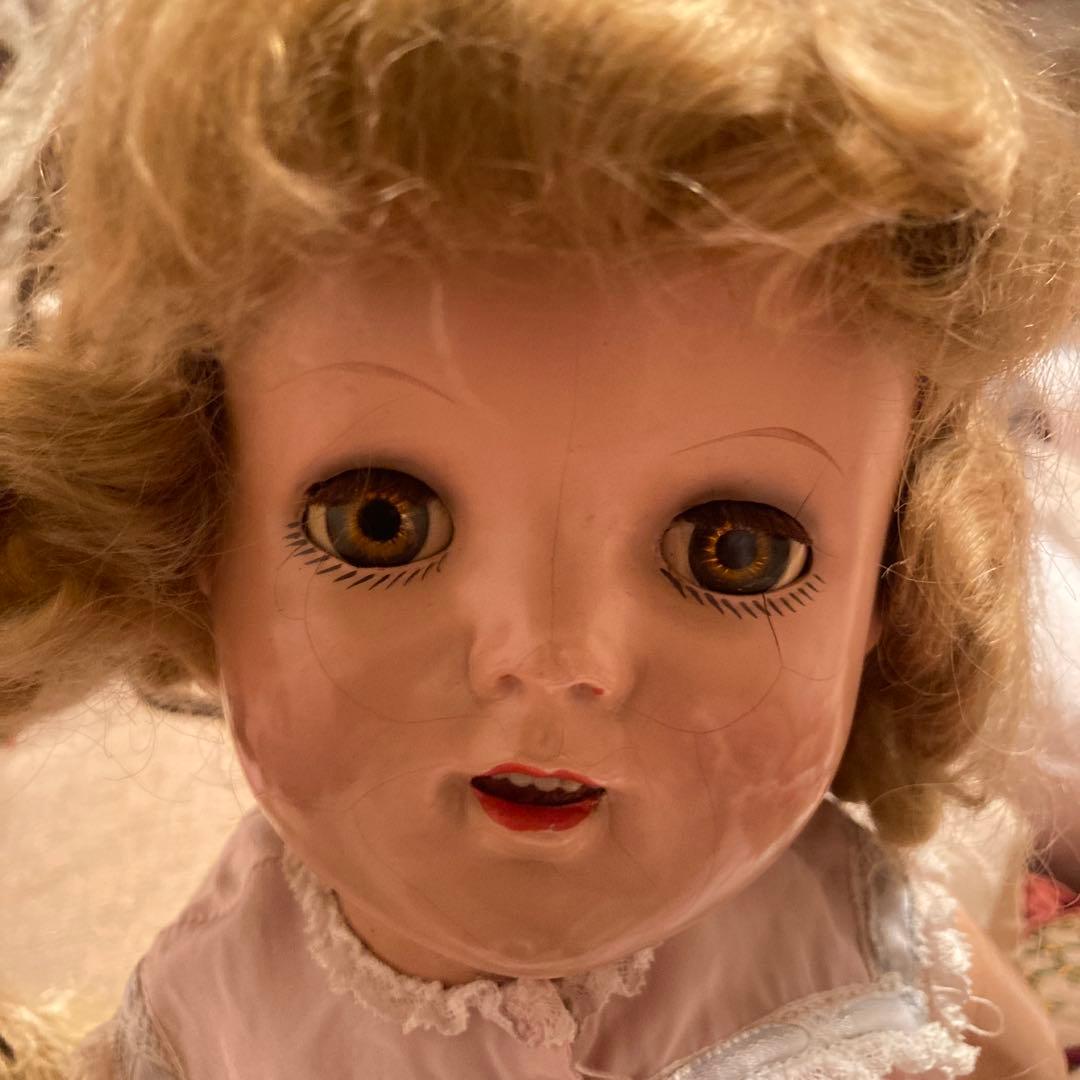 ビンテージ金髪ドールレース付きドレス