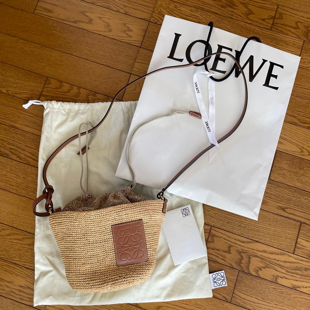 LOEWE ベージュ 巾着バッグ かごバッグ