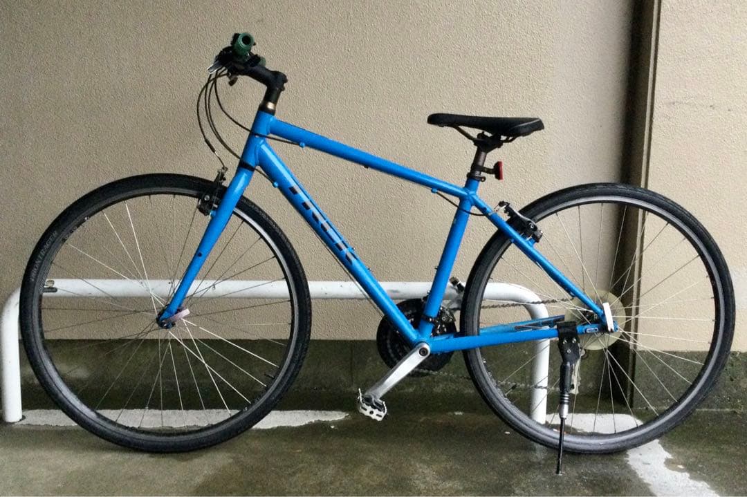 TREK FX2 クロスバイク 24段　17.5 東京