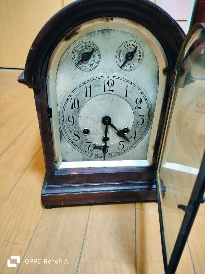 アーチ型機械式置時計 チムニー・サイレント機能