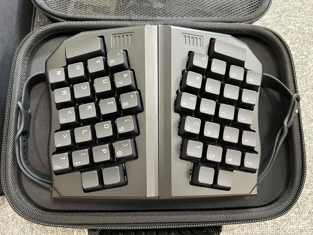 dotBravo GrabShell ONYX キーボード