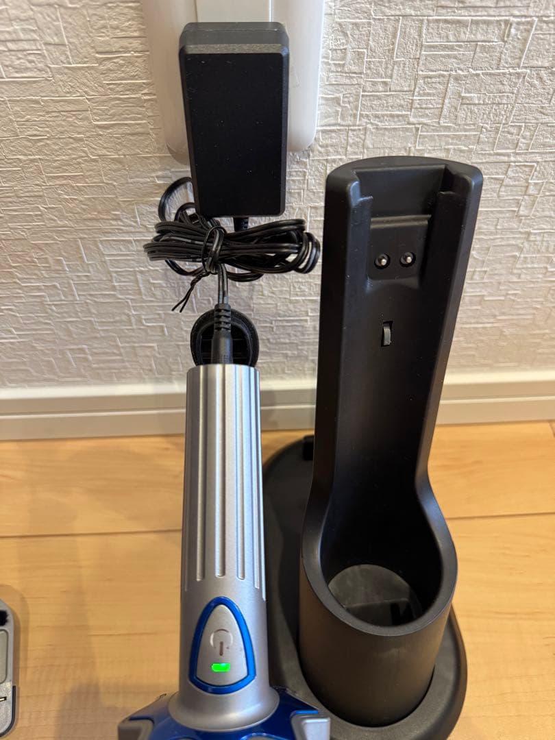 *良品*超軽量 INVICUS スティッククリーナー 2024年製