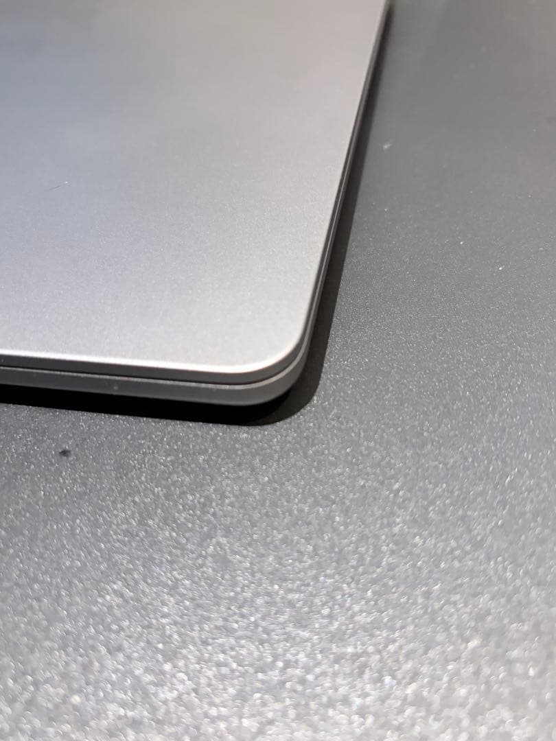 M2チップ Macbook Air 1TB SSD 8GB RAM