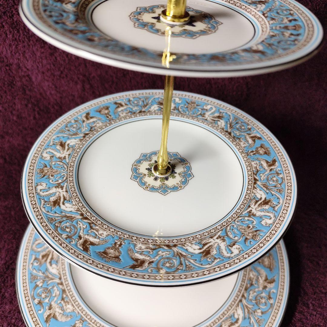 ウェッジウッド　フロレンティーンターコイズ　アフタヌーンティー用ケーキスタンド