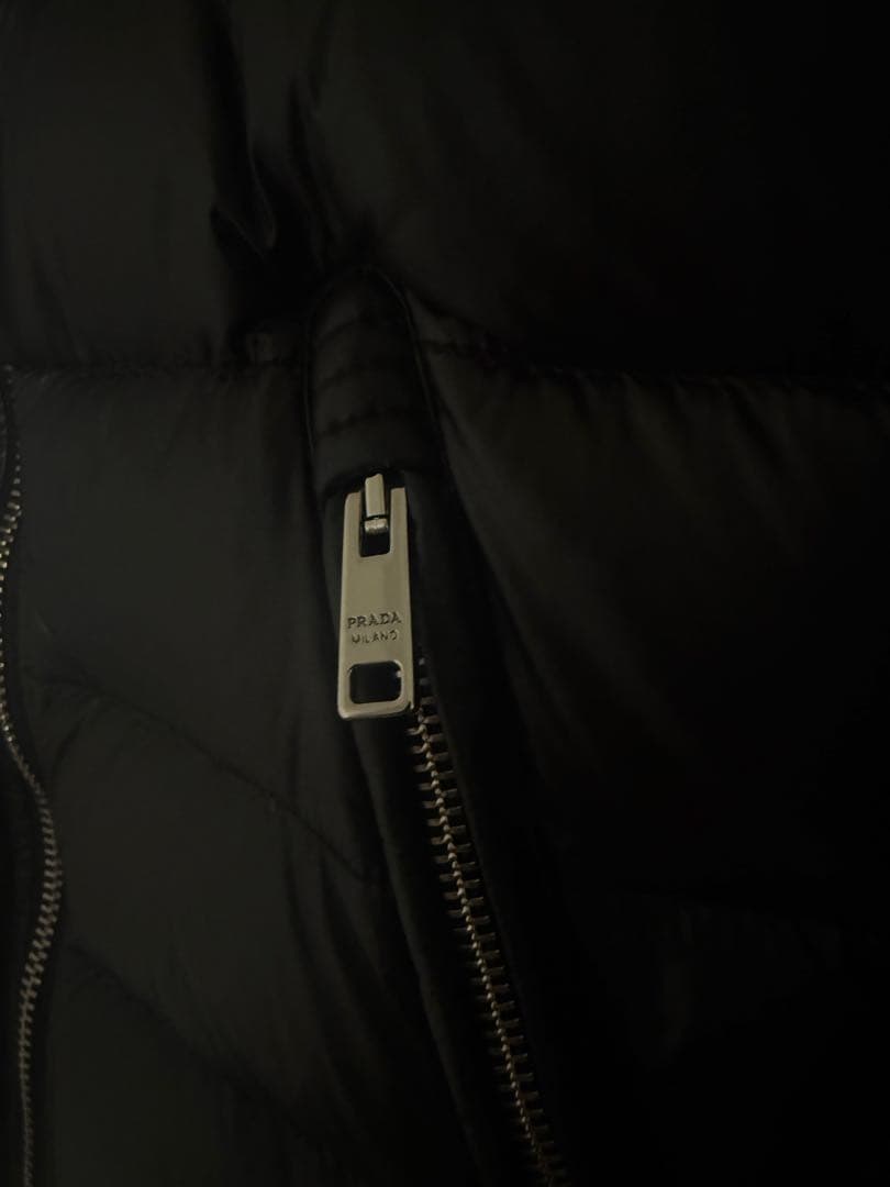 PRADA プラダ ダウンジャケット 46 ブラック 黒 三角ロゴ