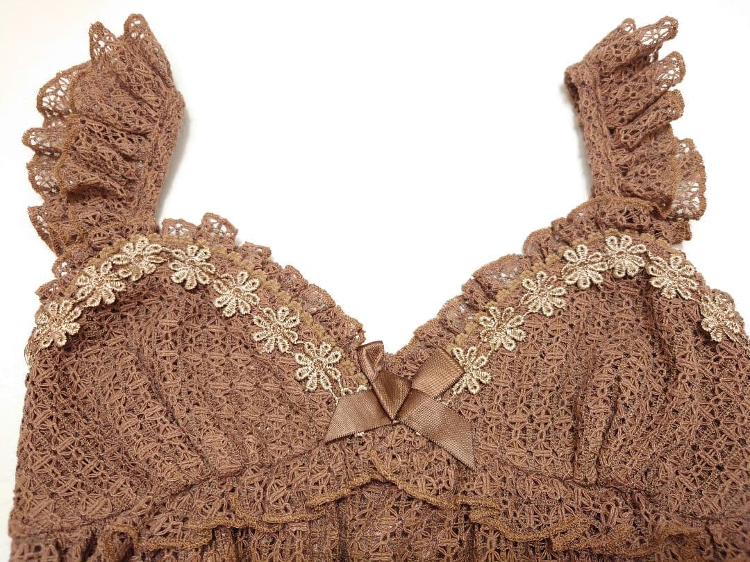 新品 タグ付き LIZLISA ブラウン フリル付きキャミソール