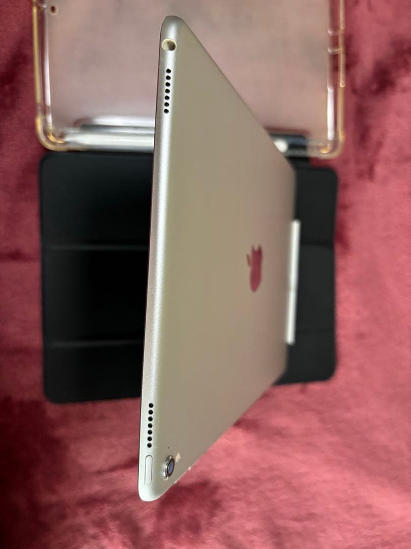 Apple iPad シルバー 9.7インチ カバーApplepencil付き