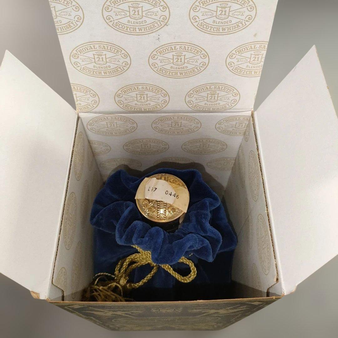 A1340-2/ロイヤルサルート21年/青陶器ボトル/スコッチウイスキー/