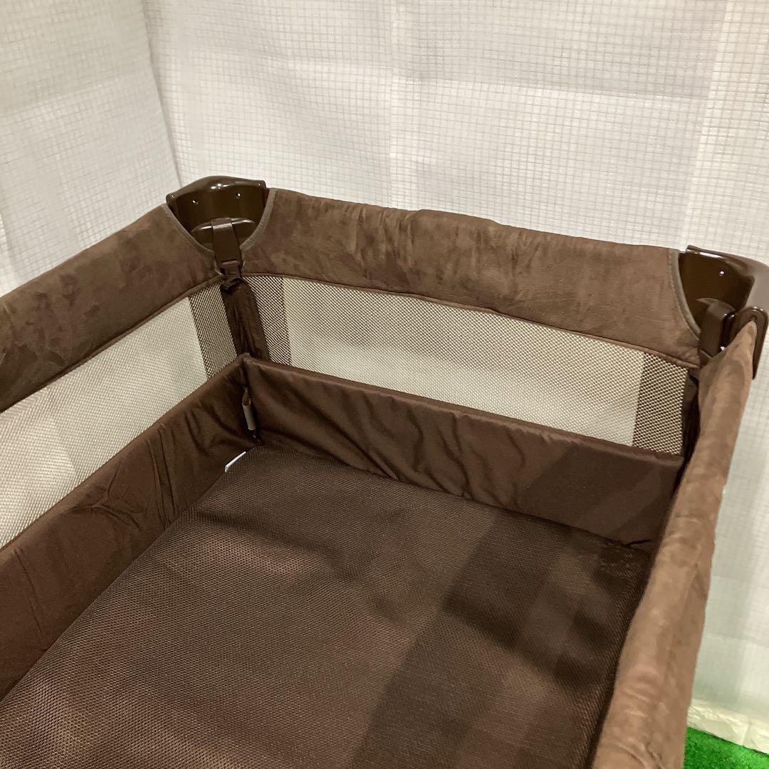 超美品 Aprica ココネルエアープラス ベビーベッド ブラウン 洗えるマット