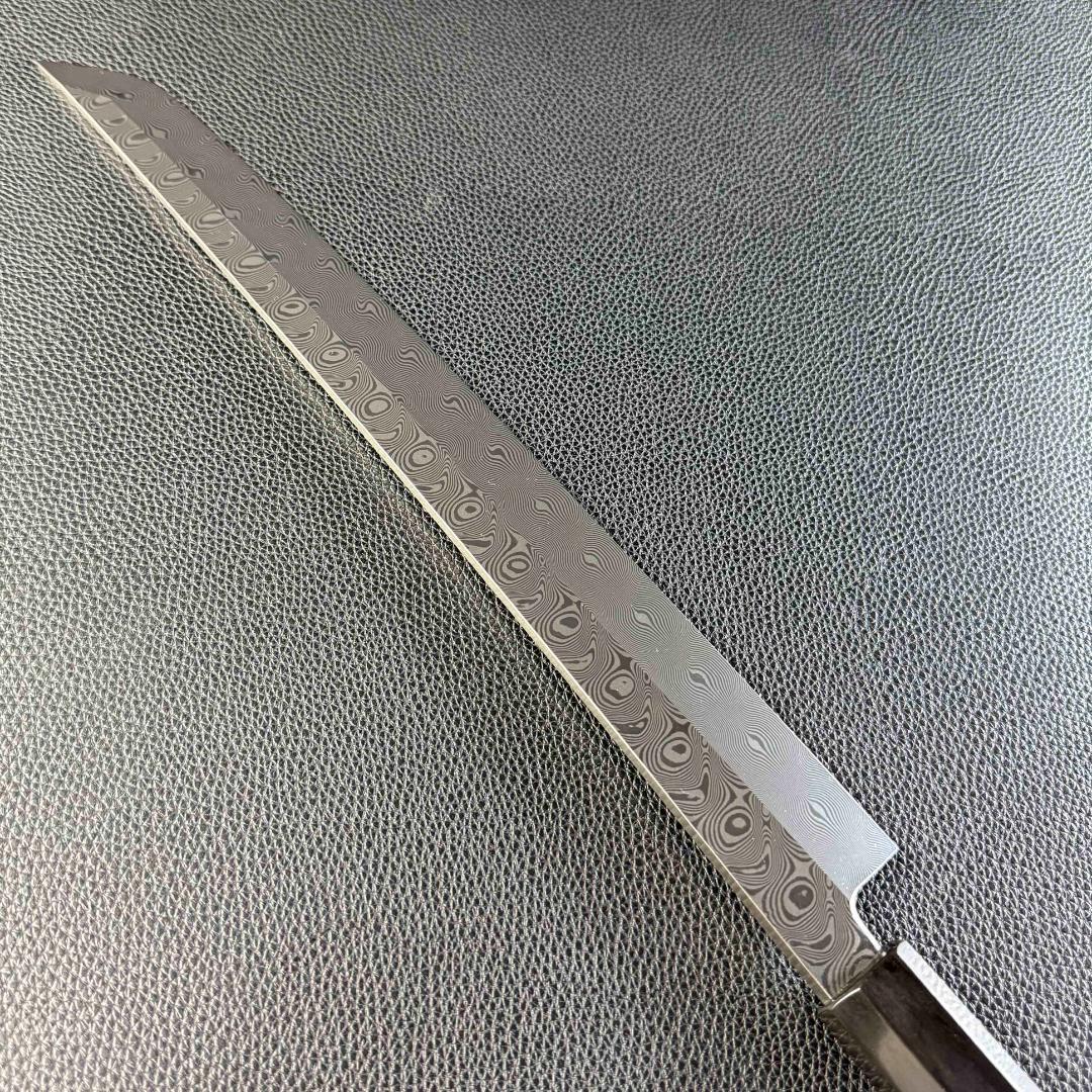 9658 新品 ダマスカス 先丸包丁 尺 渦潮紋 105層 黒檀黒水牛角八角柄