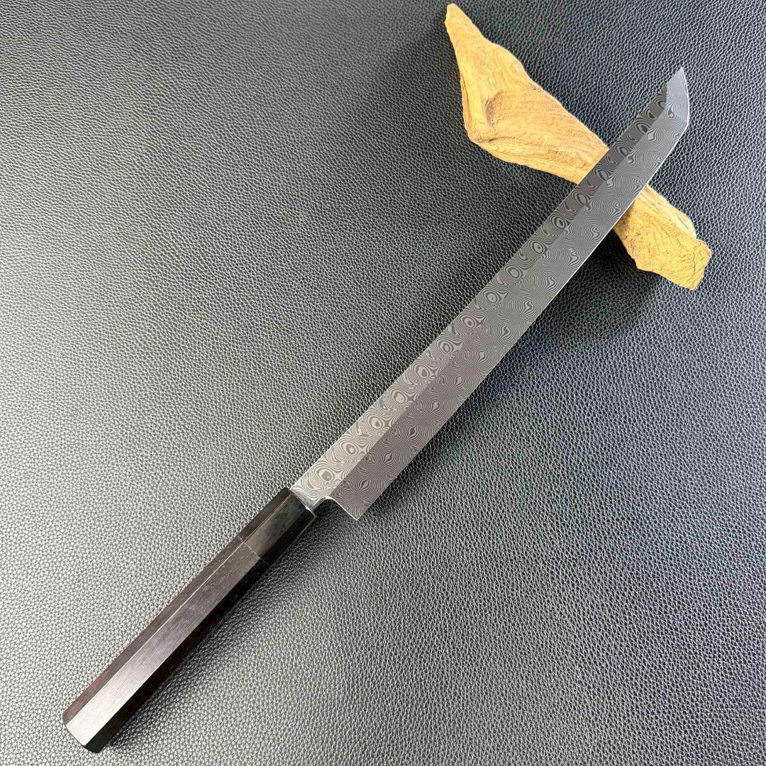 9658 新品 ダマスカス 先丸包丁 尺 渦潮紋 105層 黒檀黒水牛角八角柄