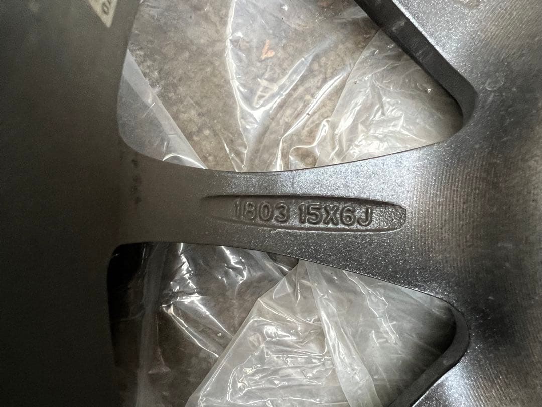 ② スタッドレスタイヤ 195/65R15 ホイールセット