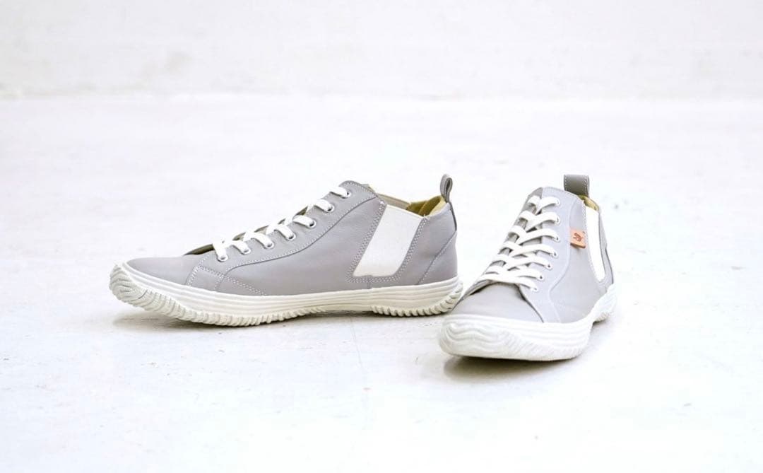 【新品未使用】カンガルーレザー素材サイドゴアモデル 【SPINGLE】SS