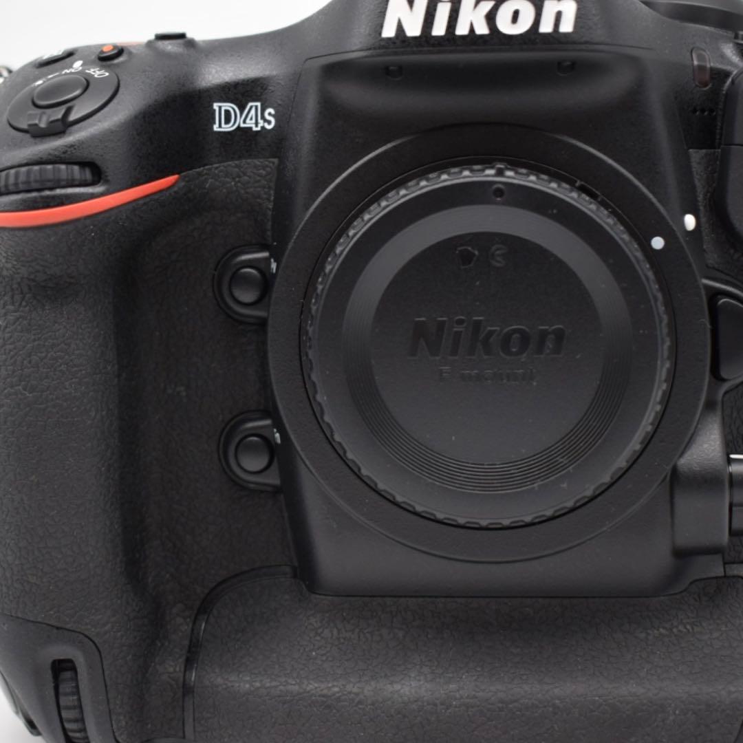 希少 極良品 NIKON D4S 標準レンズ セット 付属品 多数 カメラバッグ
