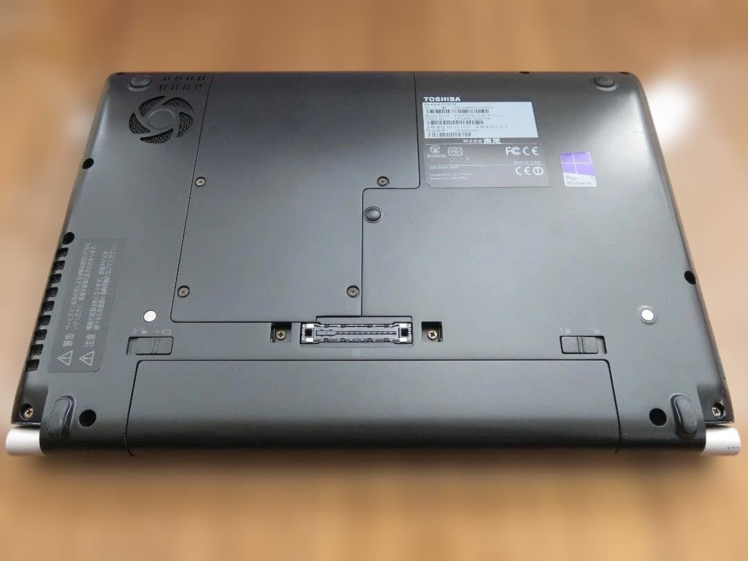 【中古ノートPC】東芝 dynabook R734