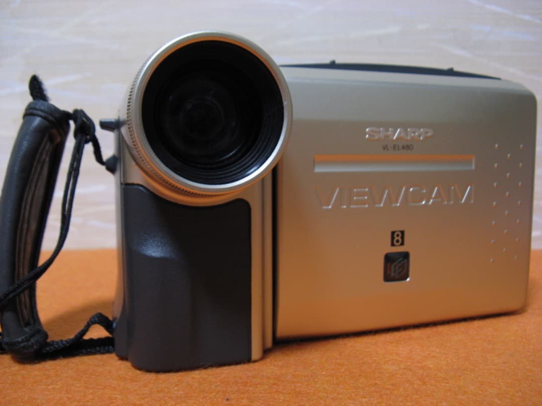 動作OK❗️☆シャープの液晶8ミリビデオカメラ・VL-EL480 ☆美品