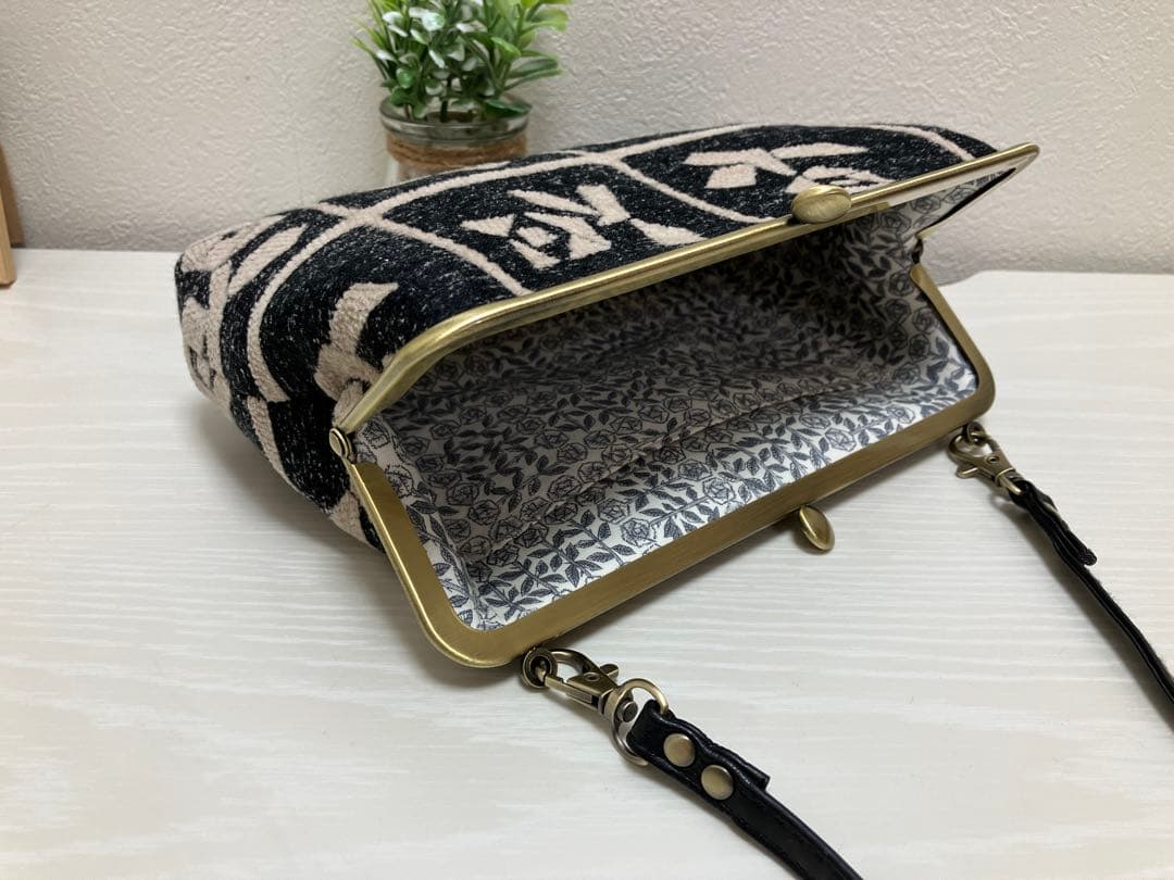 【専用です】ミナペルホネン　LULU がま口ポシェット　ハンドメイド