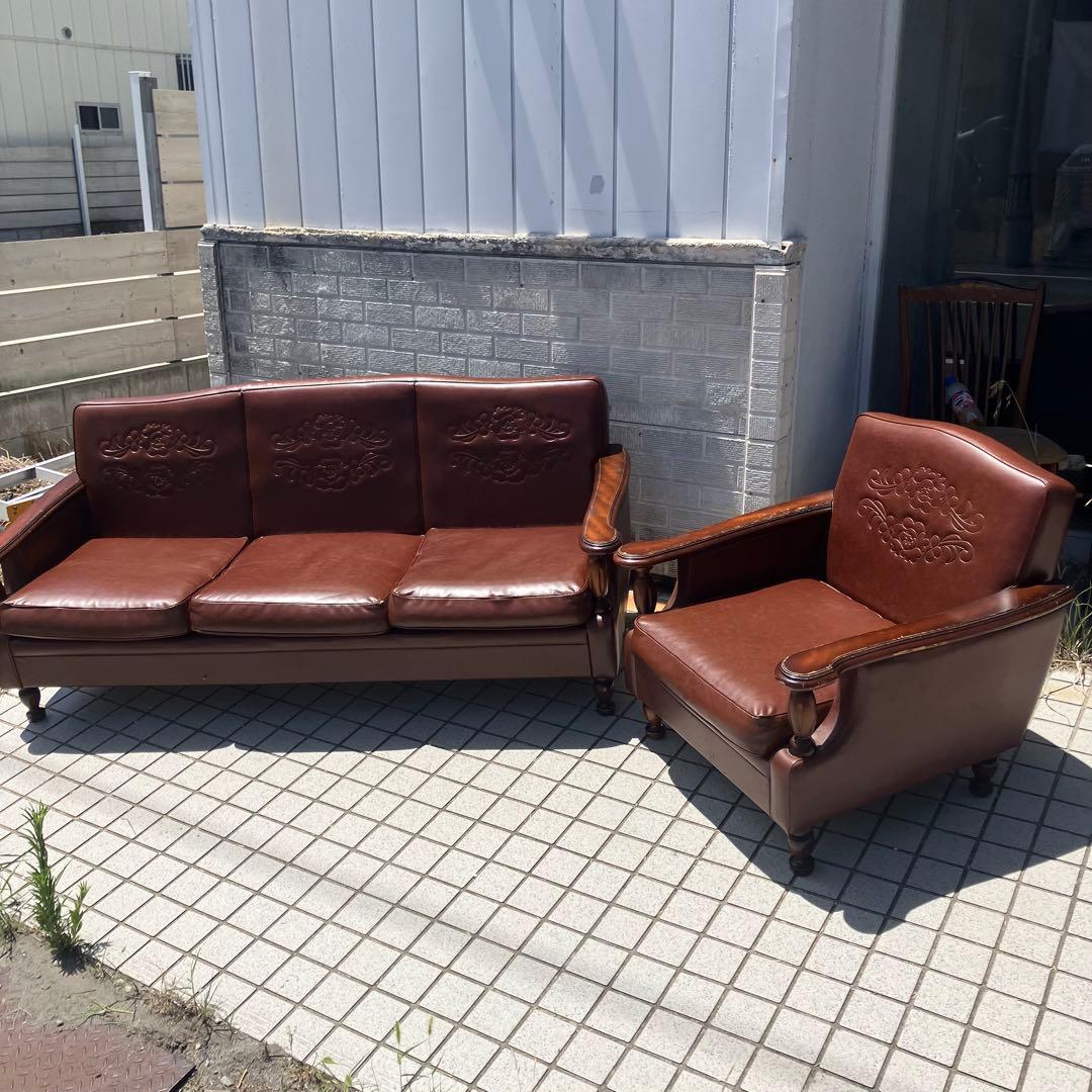 昭和レトロ オールドカリモク 古家具 三人掛けレザーソファー アームチェア 装飾