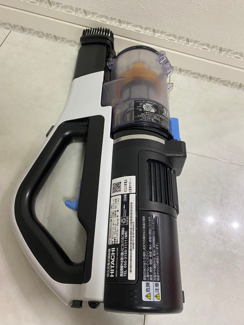 HITACHI コードレス掃除機 PV-BH900H　バッテリーの状態良好