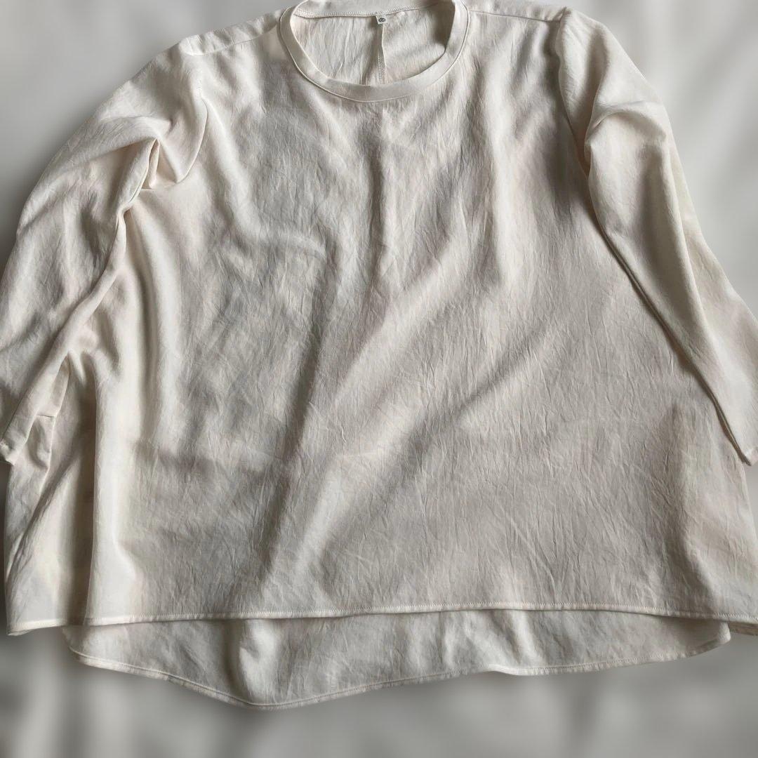 ビアズリー beardsley 後ろドレープTブラウス　0サイズ　未使用