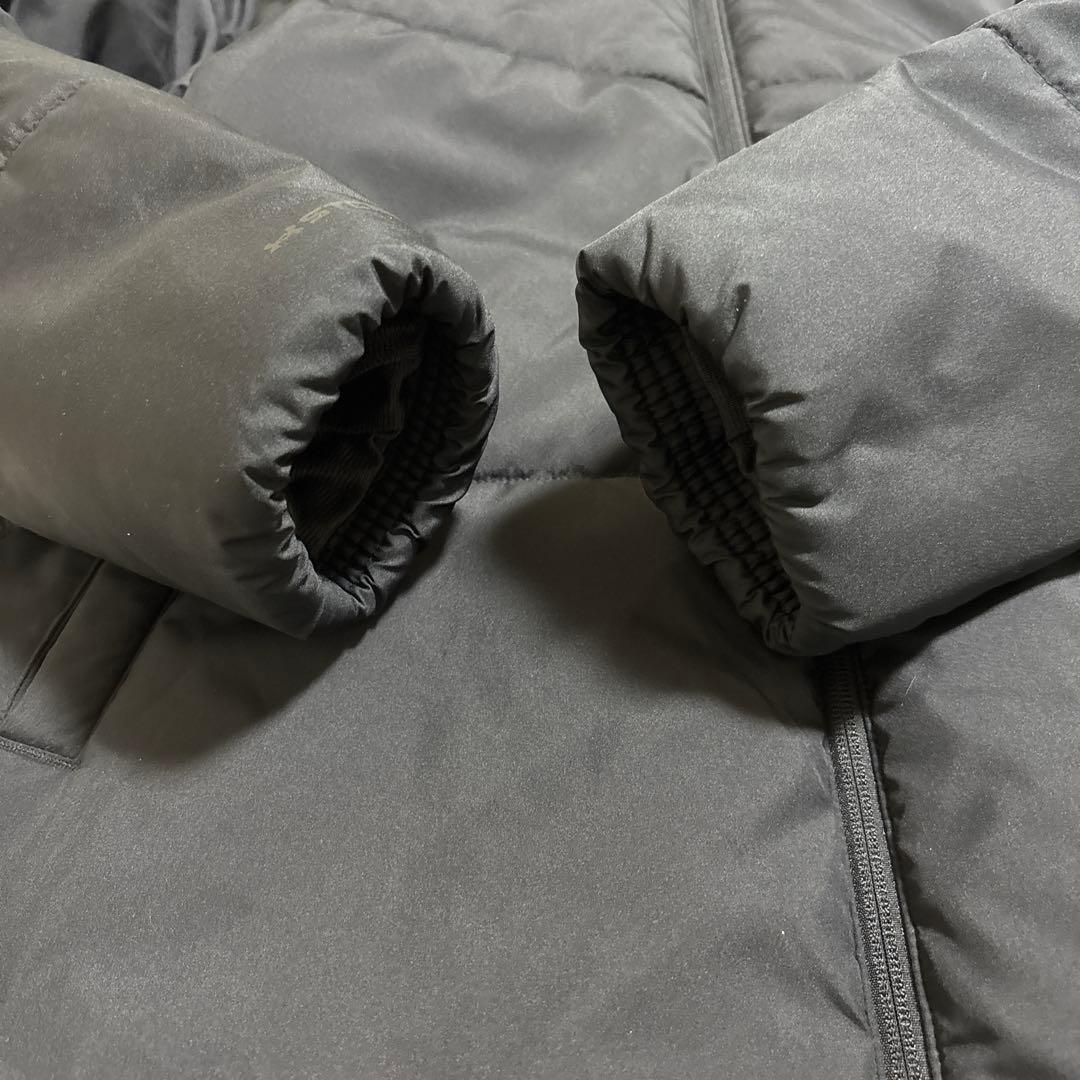 アンダーアーマー　UAインサレーテッド ロングコート フーディー　ブラック