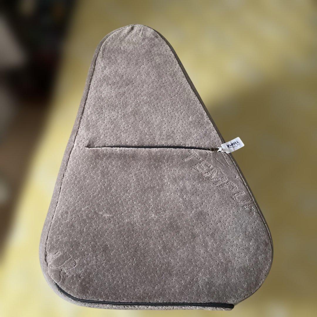 【ほぼ未使用】テンピュールTEMPUR ベッドウェッジ　背当てクッション