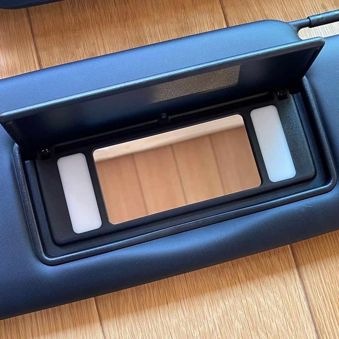 MercedesBenz G63ゲレンデ純正 サンバイザー2020年式右ハンドル