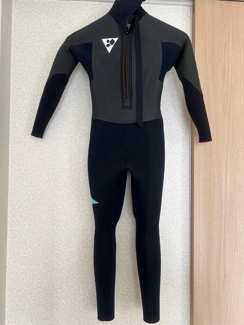 【値下げ】スリーウェザー　5/3mmセミドライ　キッズ