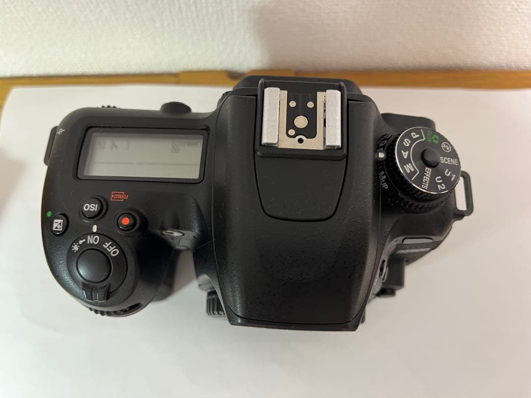 ニコン Nikon D7500 ★シャッター数：6769枚