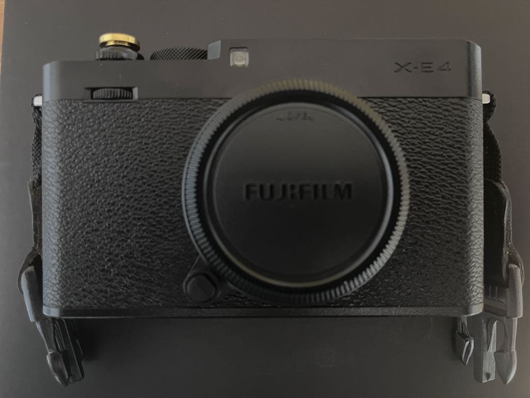 FUJIFILM X-E4 ミラーレス一眼 本体